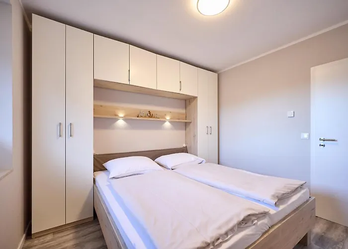 Am Grooten Steen - Wattenläuper - HausNr 1